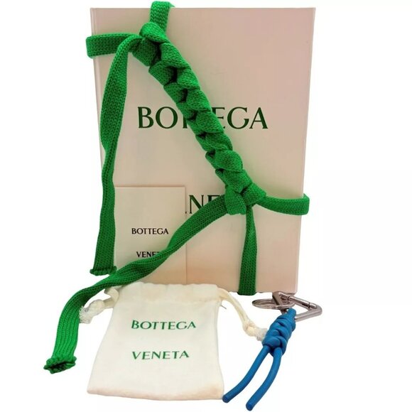 Auth BOTTEGA VENETA Keyring Nappa Triangle Key Holder Green Metallic - Picture 13 of 15